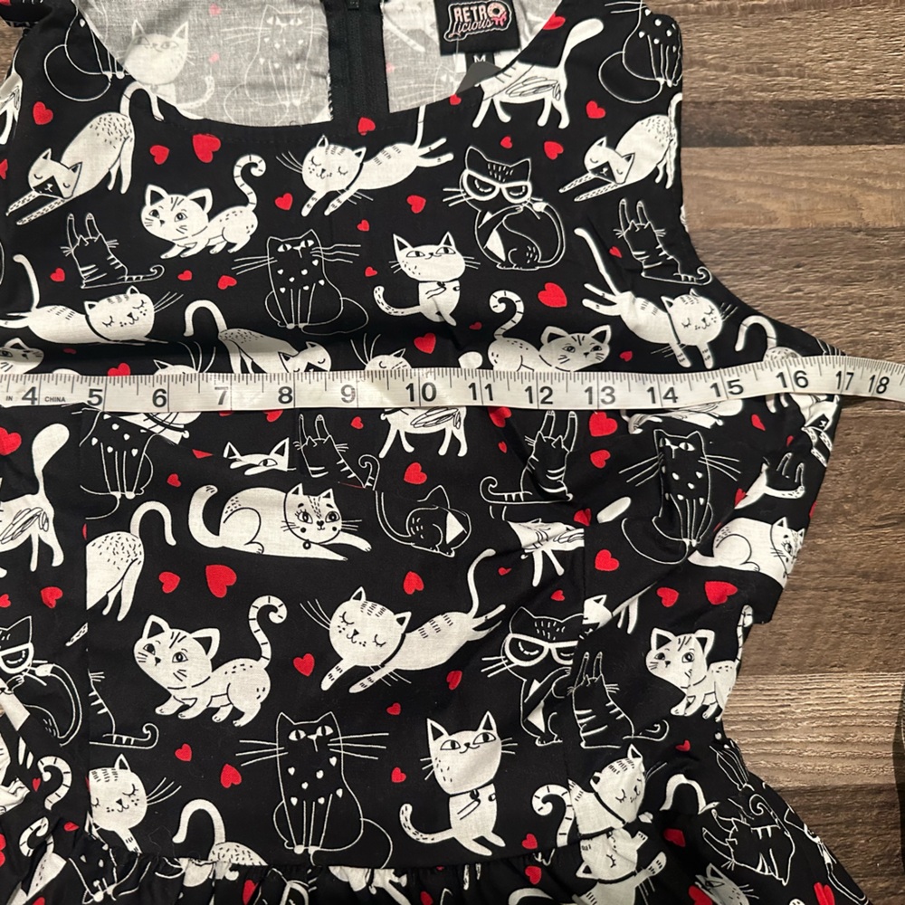 Cats and Hearts Midi Dress - Picture 7 of 7